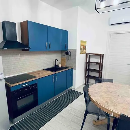 Apartment Tramonto Parcheggio Gratis Privato Davanti Caserma Clementi